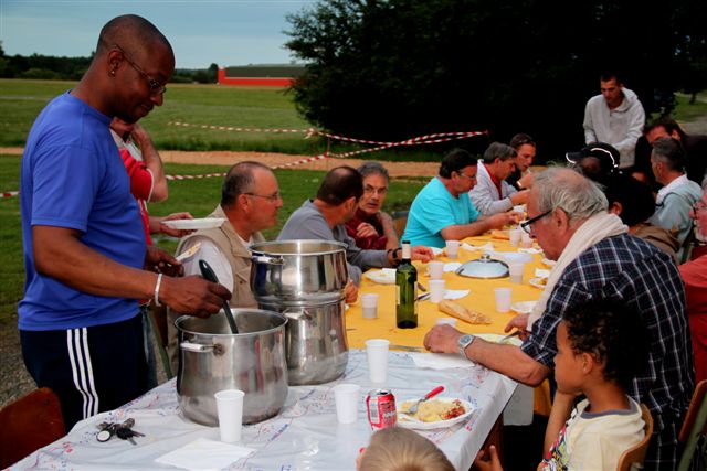 Quelques bons moments de convivialité, ça renforce les liens d'amitié.