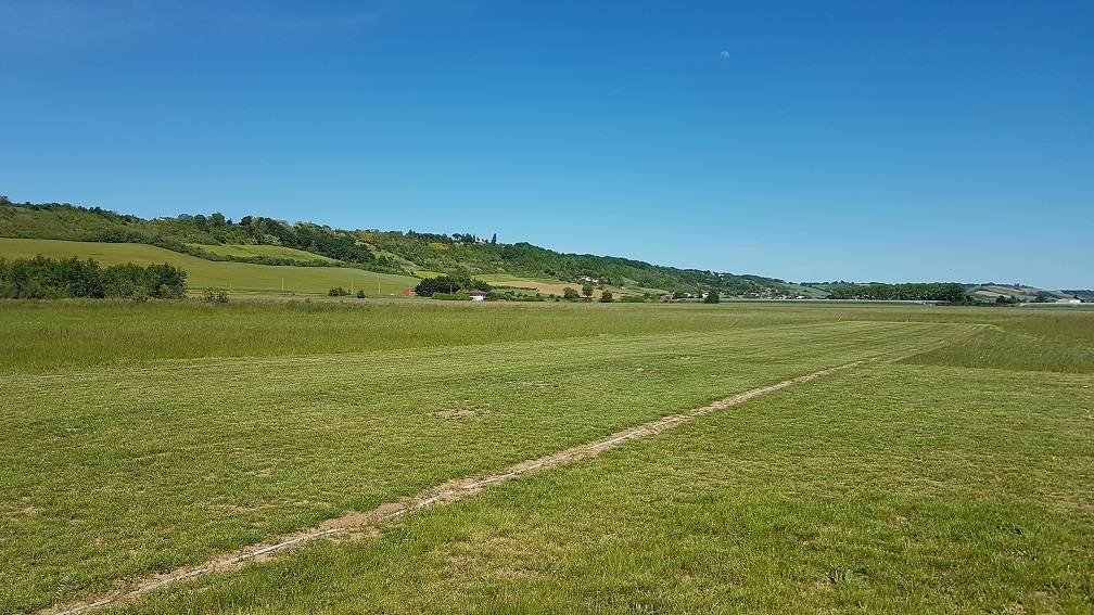 Piste en herbe construite en 2019